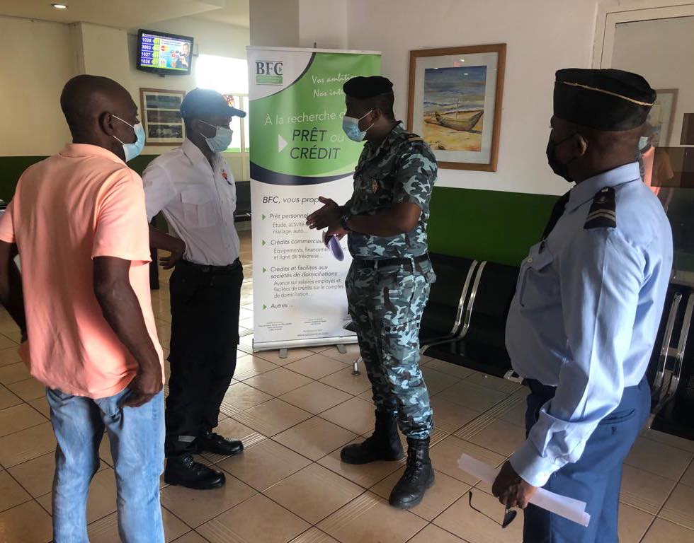 image Vaccination: Tu n’as pas ton pass sanitaire, tu n’entres pas