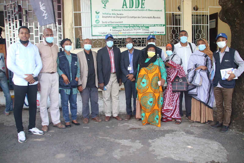 image Santé bucco-dentaire des enfants:  Le Représentant de l’OMS à Anjouan