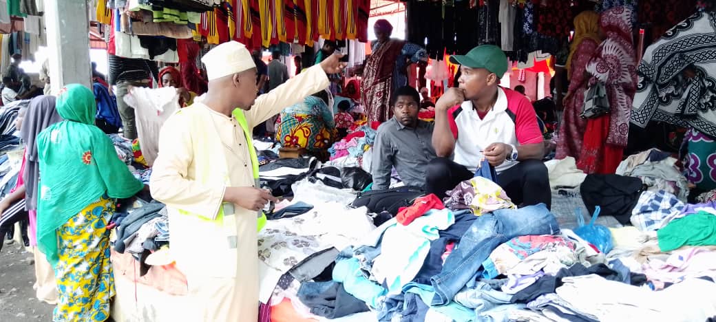 Préparatifs de l'Eid Elfitr :  À Anjouan, les friperies ont la cote