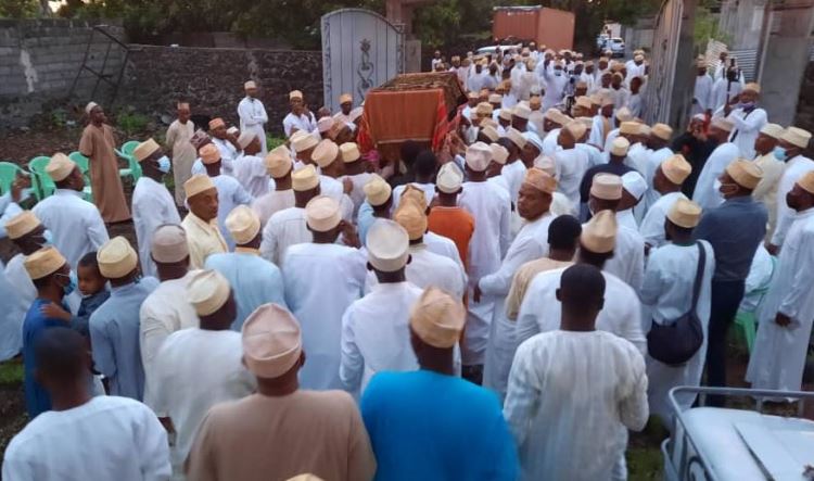 image Décès du docteur Abdillah Itibar:  3e jour, une prière à la mémoire d’un médecin humble