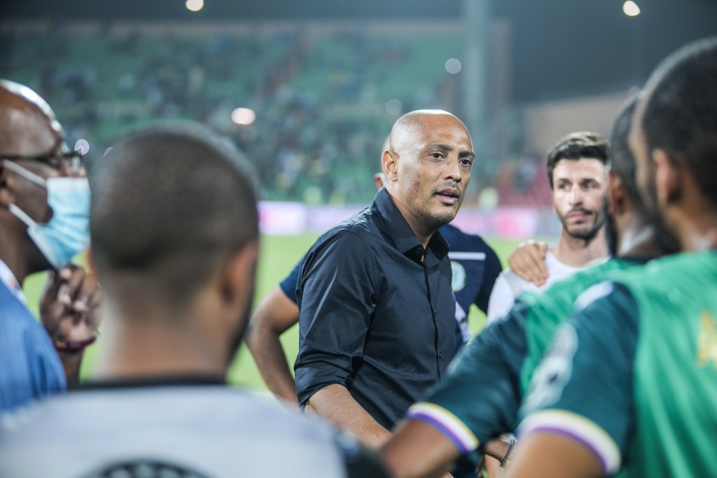 image Amir Abdou quitte le navire Cœlacanthes
