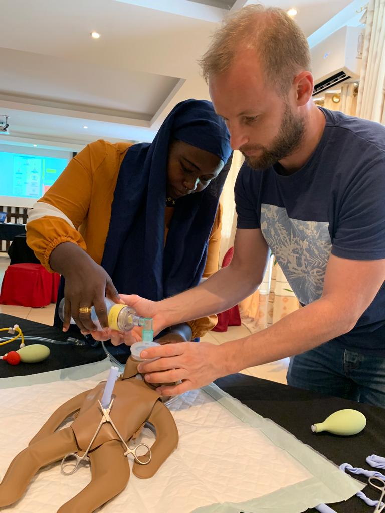image Des sages femmes formées à la prise en charge du nouveau né