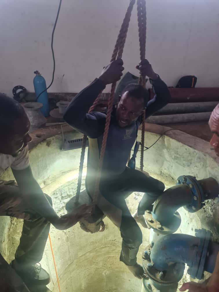 La SONEDE fait appel à des plongeurs professionnels