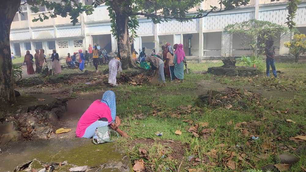 Journée propre au lycée Saïd Mohamed Cheikh de Moroni