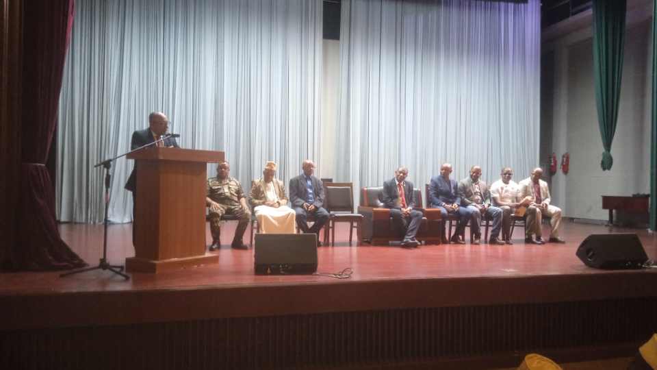 Oumouri Madi Hassani honoré par ses collègues du parlement