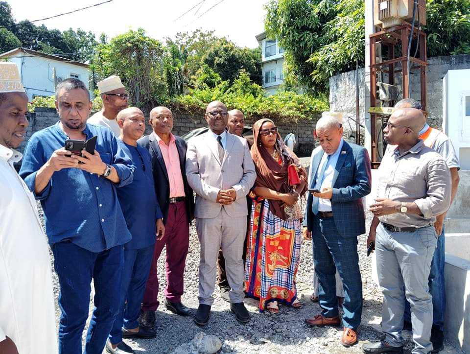 image Crise de l’eau Le ministre de l’eau a visité le chantier de réhabilitation du réservoir RB2000