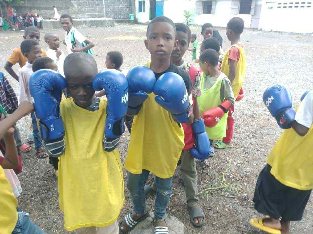image Boxe scolaire : Un vecteur d’épanouissement pour les jeunes