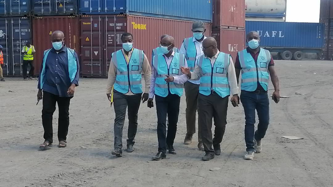 Pollution au port de Mutsamudu :   Le dallage des quais se fait attendre