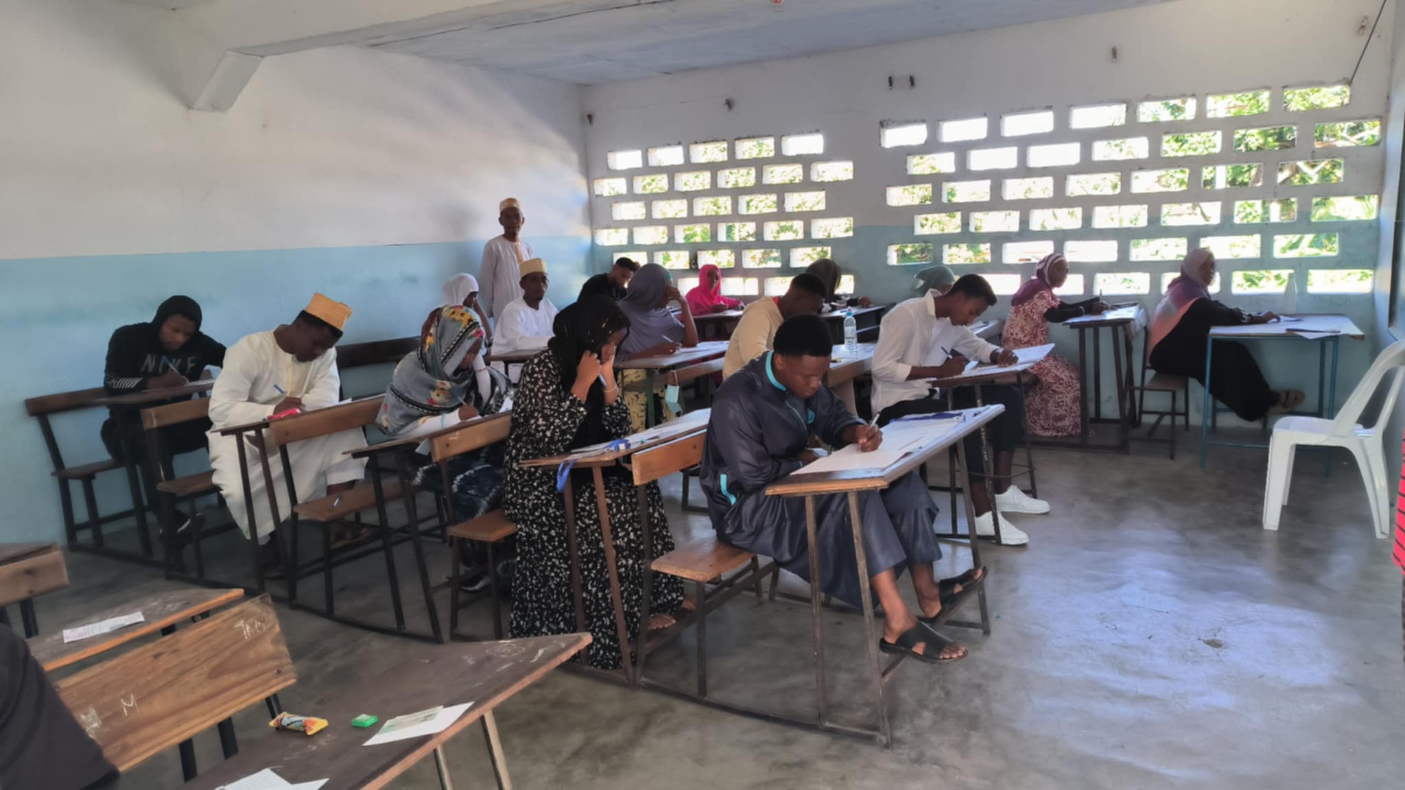 image Baccalauréat 2025: Deux absents dans le sous-centre de Mitsoudje Hambou