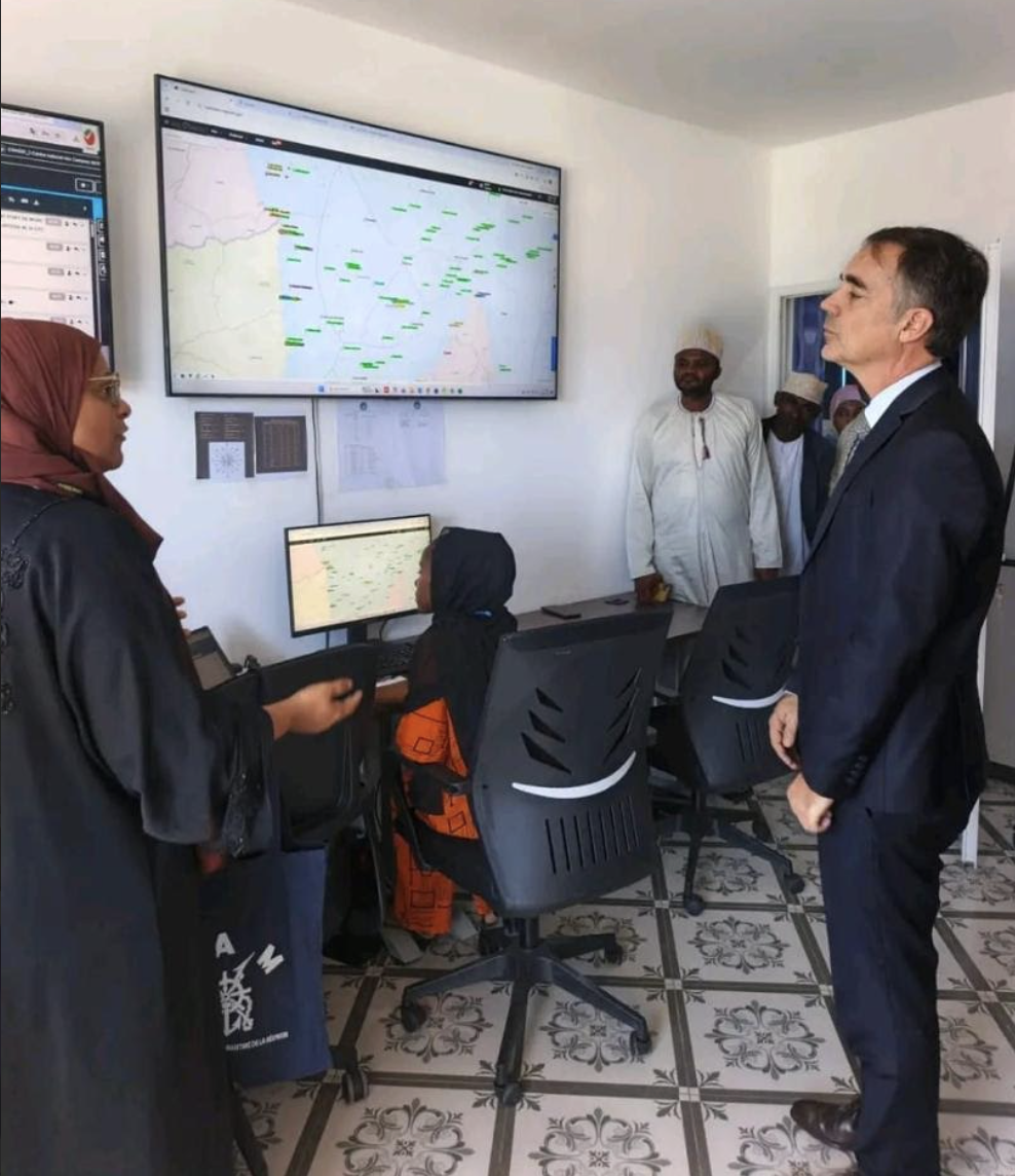 image Étienne Chapon visite le centre pour l’action de l’État en mer