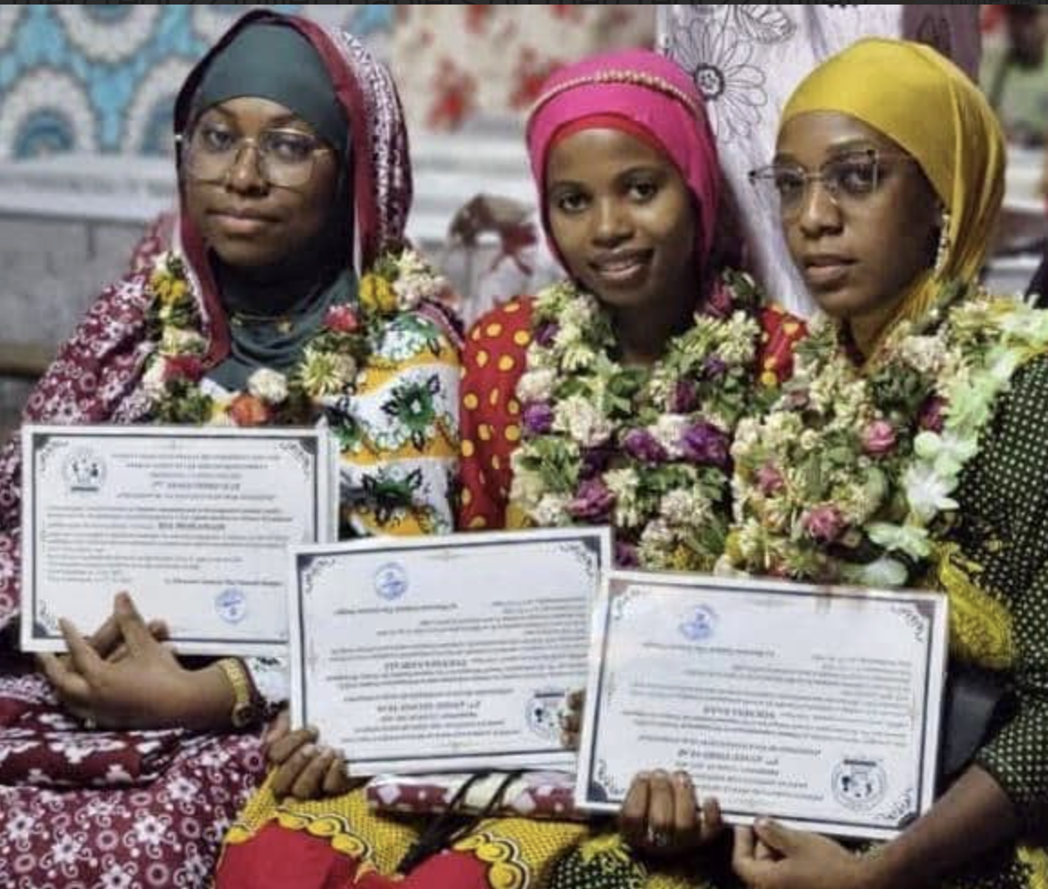 Enseignement :  L'IADT célèbre sa première promotion de diplômés