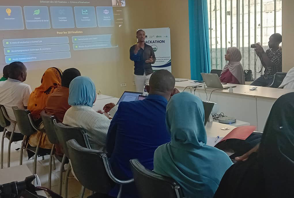 Programme Wamanga Wa Komor :  100 jeunes porteurs de projets entrent en formation