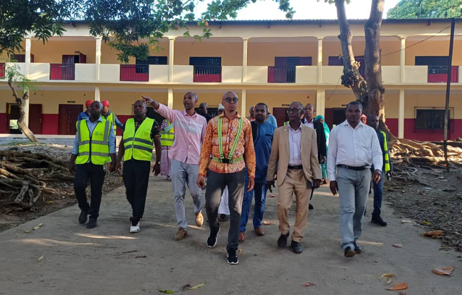 Lycée de Fomboni : Les clés remises après une vaste réhabilitation