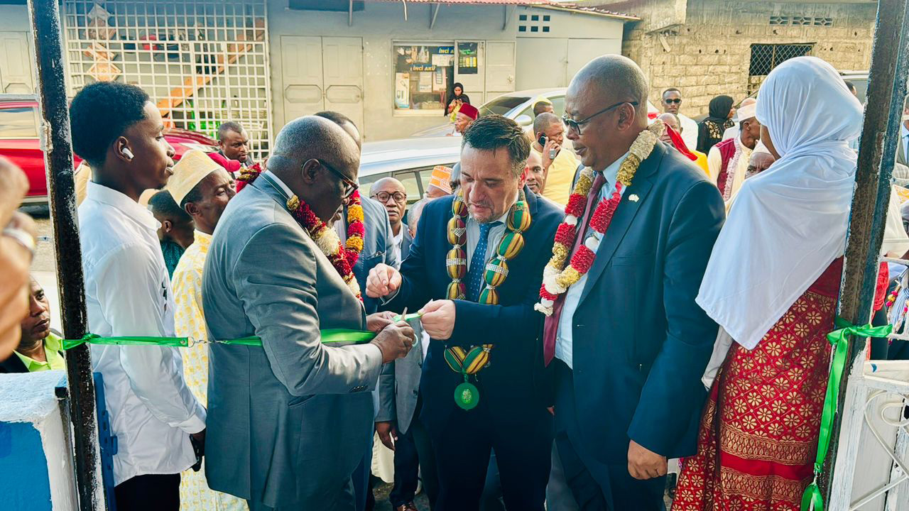 CLAC :  Ouverture du premier espace numérique à Ikoni