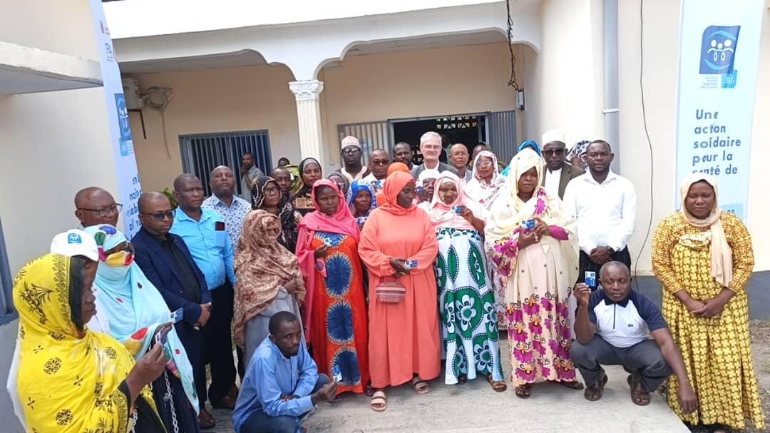 image Assurance Maladie Généralisée (AMG) 79 ménages démunis reçoivent leurs cartes d’adhésion à Mohéli