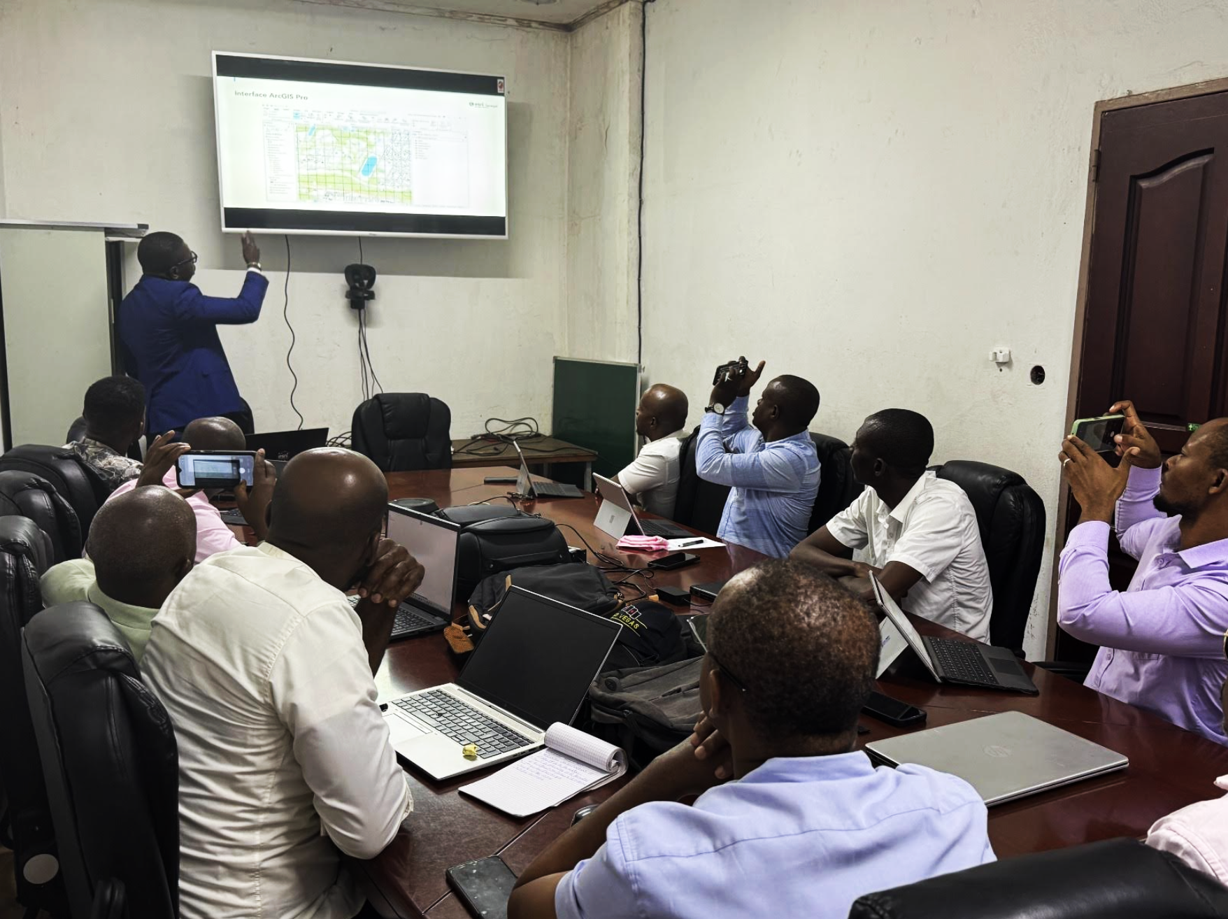 image RGPH 2027 :  L’INSEED amorce son virage au numérique