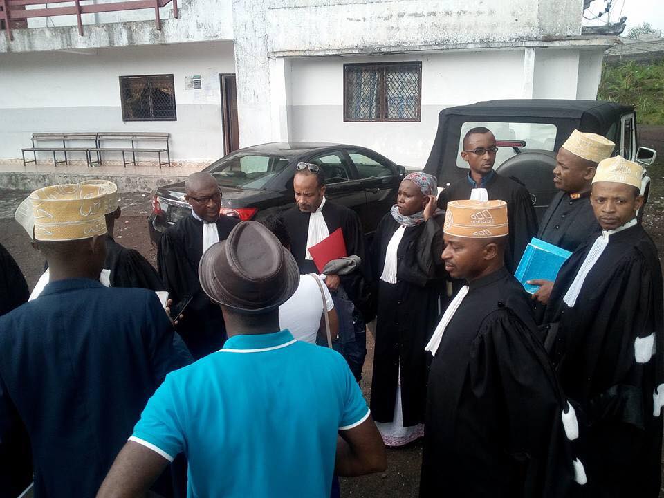 Procès de la tentative de coup d’Etat aux Comores  / Les avocats de la défense quittent la salle d’audience et qualifient le procès de « politique »
