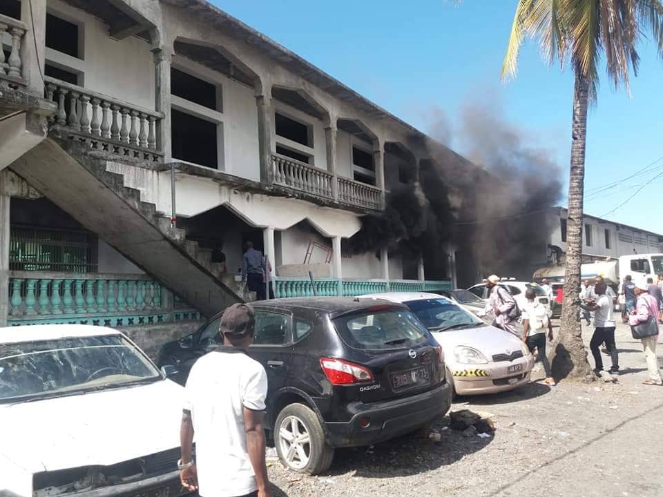 image Incendie à la mosquée de vendredi de Hadoudja / Les Oulémas demandent l’ouverture d’une enquête