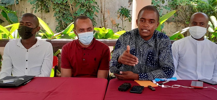 image 2e édition du Concours de lecture du Coran:  Le comité de soutien du candidat de Mbeni réclame un remboursement des SMS