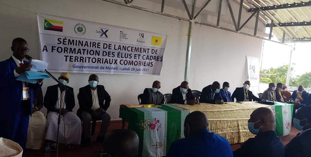 Les élus locaux et les cadres territoriaux en formation