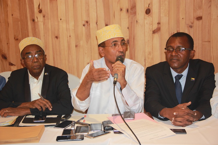 image Politique / Cinq partis créent une alliance contre les « dérives anti-démocratiques »