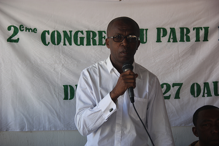 image Deuxième Congrès du Rdc / Djaé Ahamada étale ses muscles