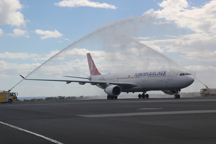 image Transport aérien / Vol inaugural de Turkish Airlines aux Comores