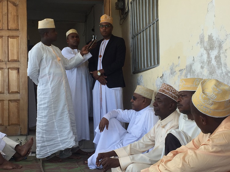 image Presse écrite / Al-Fajr souffle sa 5ème bougie
