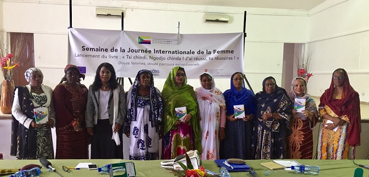 image Livre témoignage / Douze femmes à l'honneur