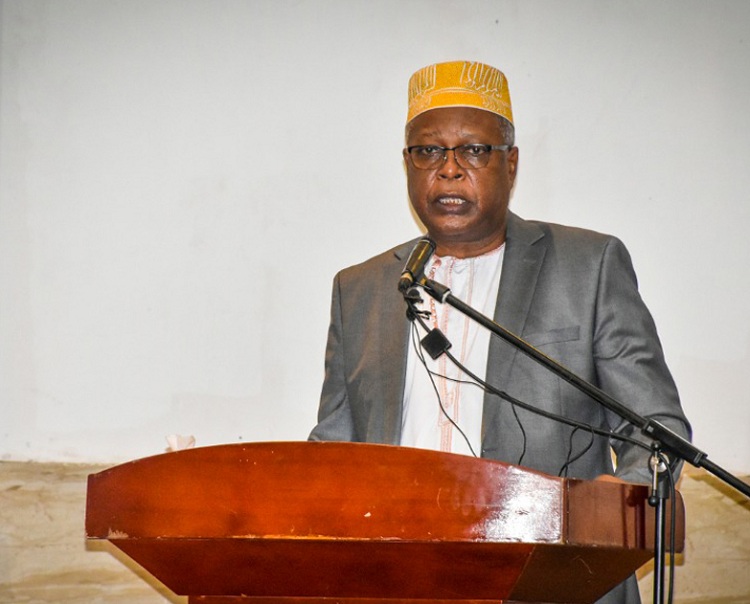 image Dialogue national « Dire que le président va nous rouler, ce n’est pas un argument »