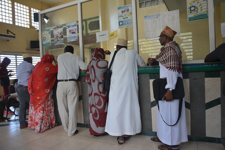 Trois mois de salaires versés, mais la rentrée reste incertaine