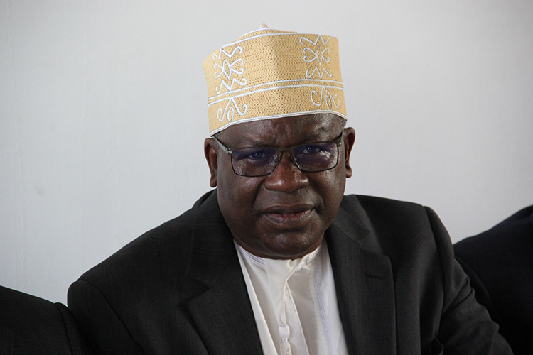 image Politique / Hassani Hamadi prend la fuite vers la France