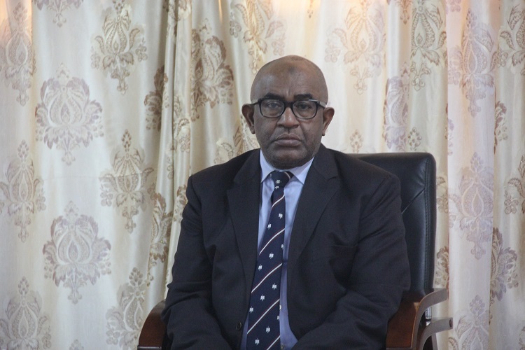 image Politique : Le président Azali a dissout son premier gouvernement