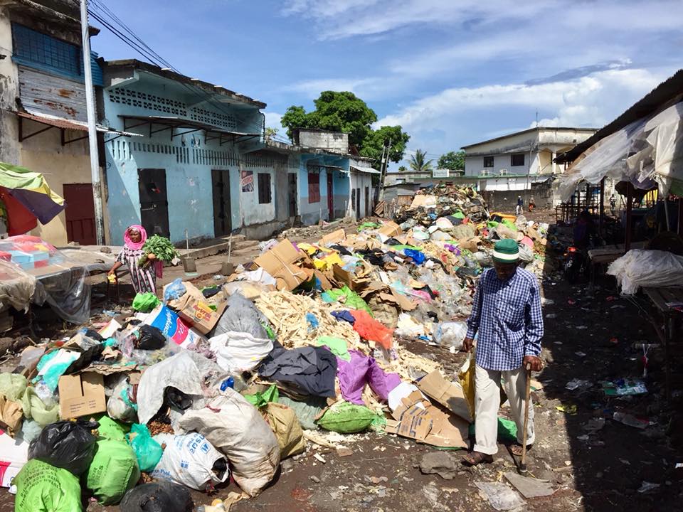 image Blocage de la décharge d’Itsoundzou / Moroni décide de fermer ses marchés