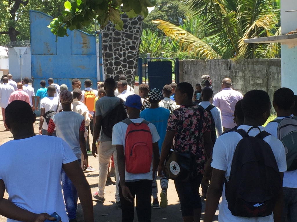 image Violence policière au lycée de Moroni  Les élèves du lycée de Moroni prêts à une année blanche, si les gendarmes ne sont pas jugées et punis