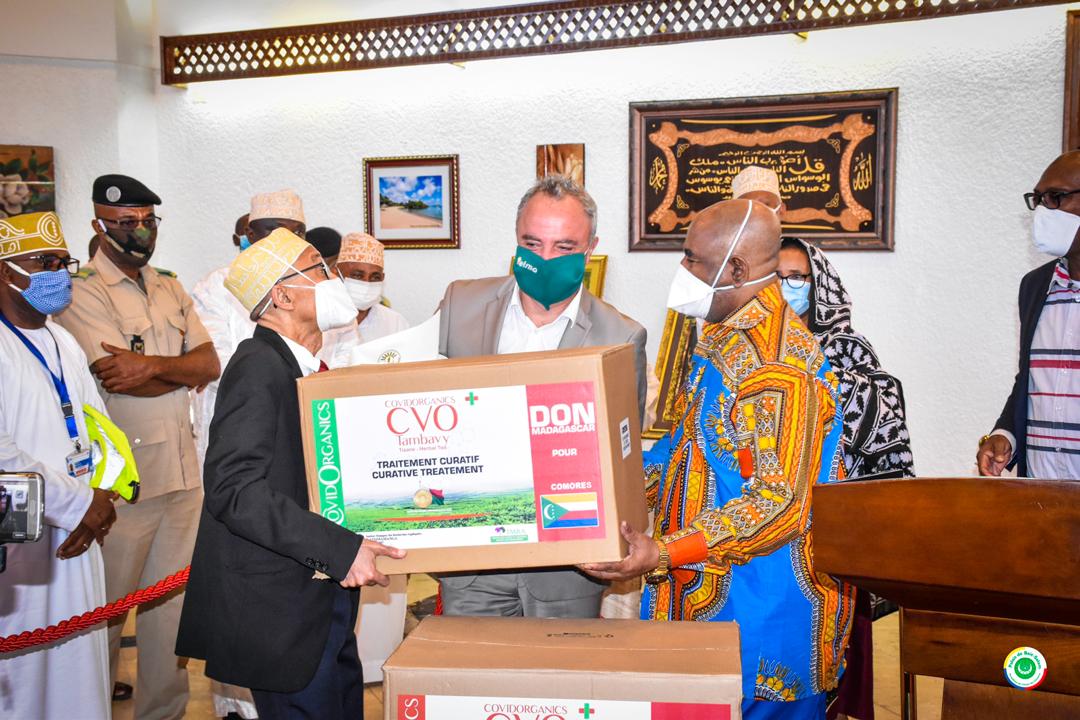 image Arrivée à Moroni de 1600 doses du Covid-Organics
