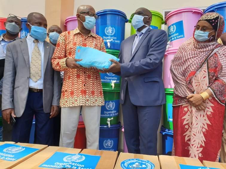 image L’OMS remet à 689 salles d'examens des kits hygiéniques