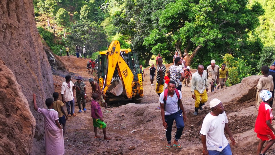image Le désenclavement du village d’Uzini a débuté